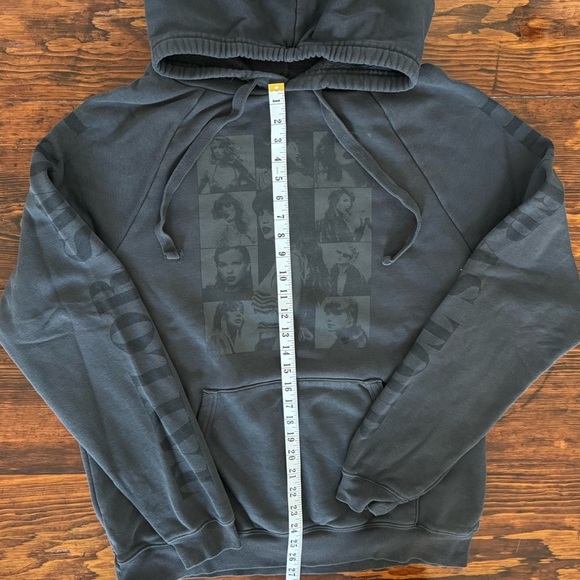 Taylor Swift Eras Tour Through LA Hoodie - Size M - Charcoal - Picture 3 of 8